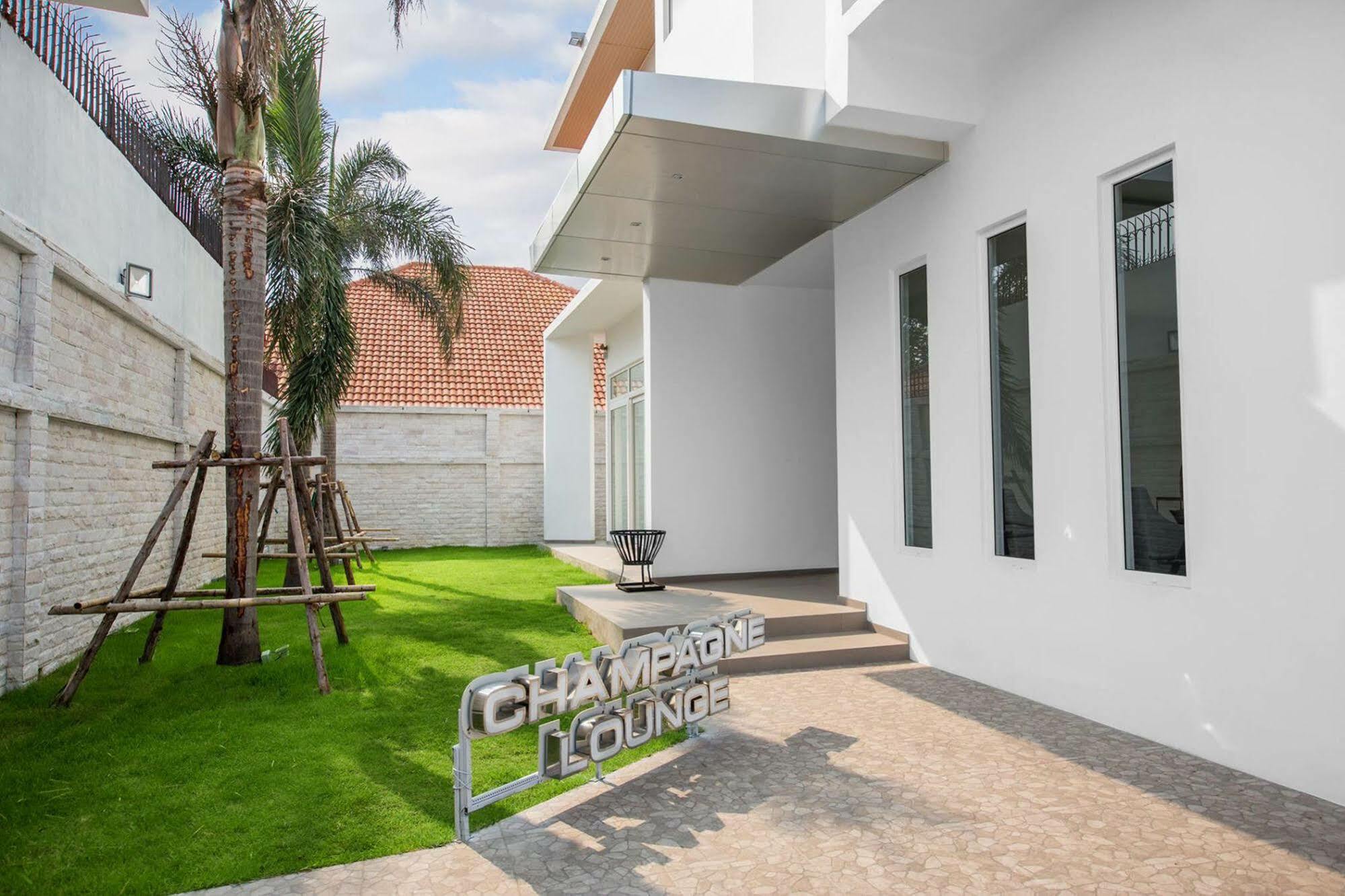 Davinci Pool Villa Pattaja Kültér fotó